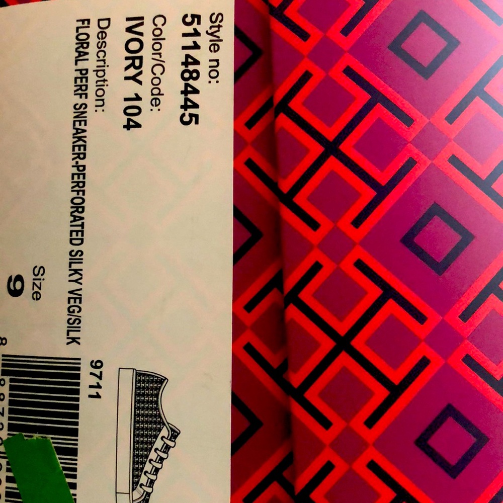 Tory Burch white tennis size 9